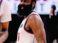 FB体育赛事-快船客场惨败，国王全面压制赢球的简单介绍