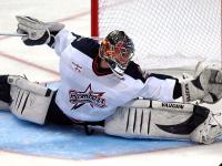 FB体育-北欧风暴席卷绿茵场，东决关键战焦点战中瑞典全面压制伊朗的战术解析