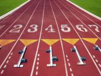 FB体育APP-赛道与球场，当字母哥在F1街道赛上演雷霆碾压活塞式统治