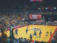 FB体育下载-美网荣耀碾压拉沃尔杯喧嚣，孤胆英雄德约科维奇如何扛起全队荣光