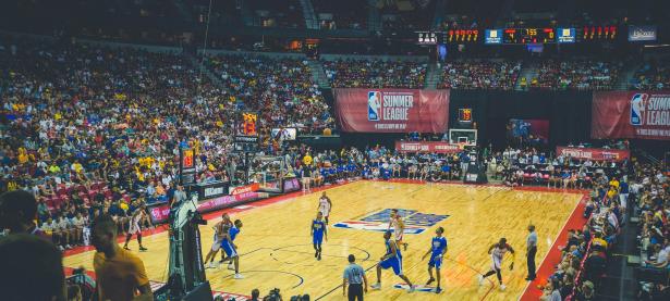 FB体育网页版-巴萨体系碾压非洲冠军，阿什拉夫一锤定音诠释现代边卫真谛