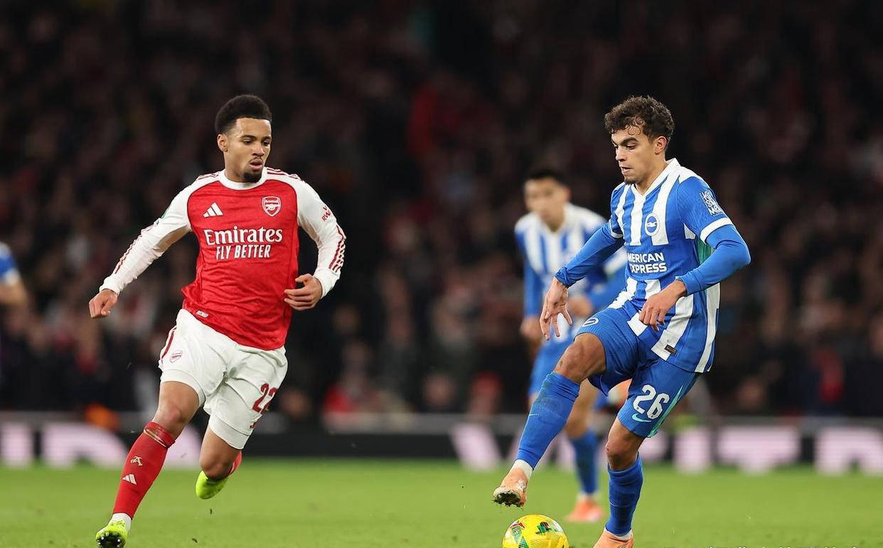 包含阿森纳连续获胜，实力雄厚晋级八强的词条