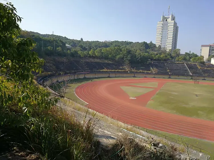 湖南建业足球队意图再破纪录的简单介绍
