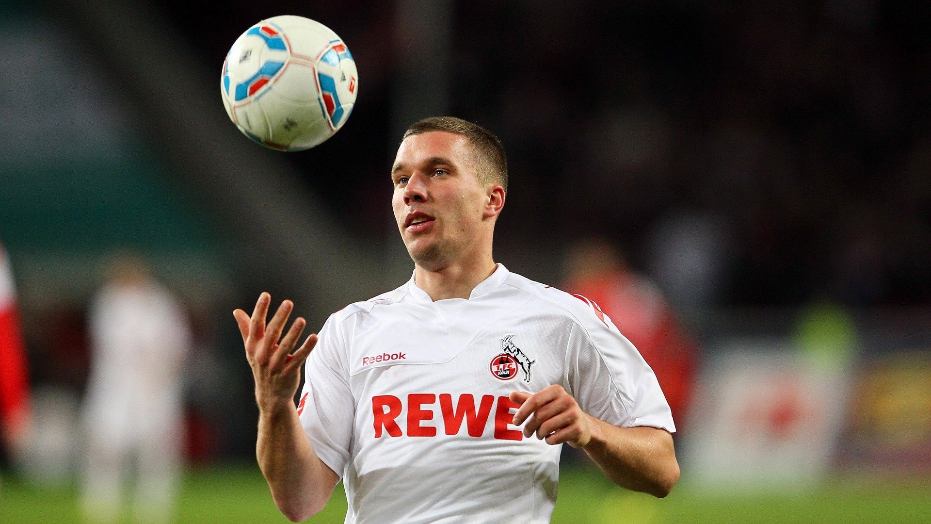 F1新赛季揭幕战之夜，克莱扛起全队的孤勇与荣光