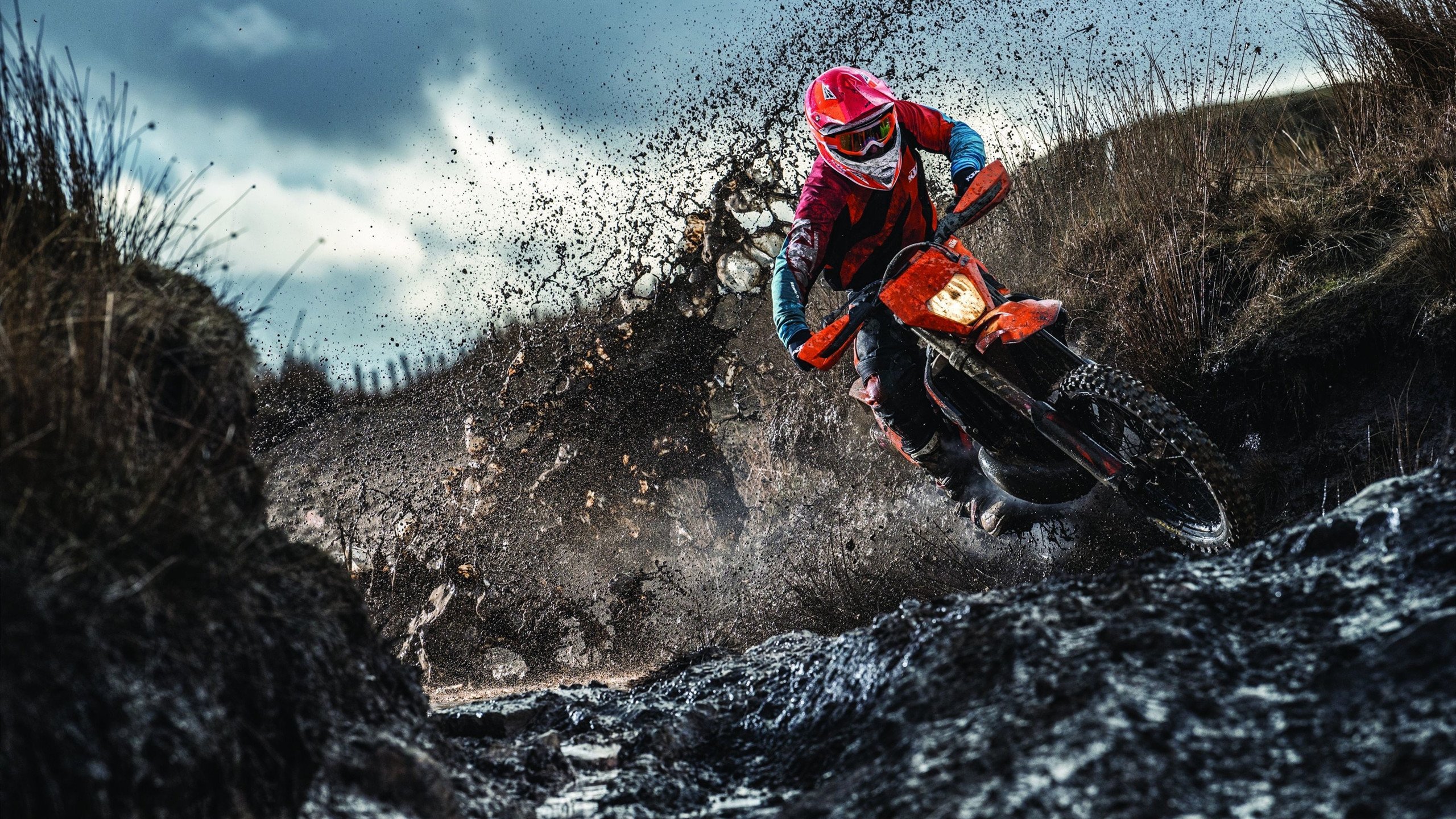 孤星闪耀与雄狮怒吼，C罗逆境爆发，塞内加尔加时鏖战险胜里昂的启示