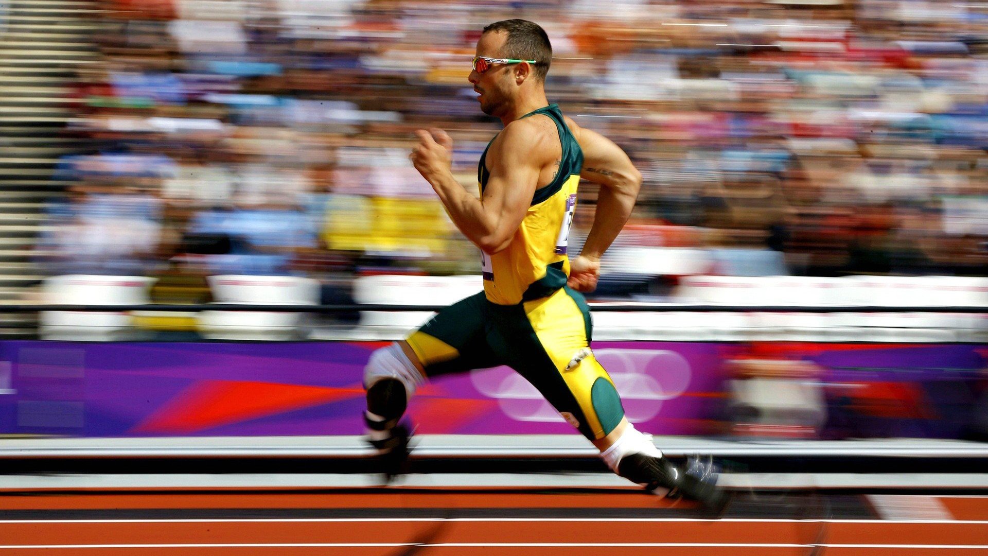 赖斯关键回合不手软，墨西哥战术压制里昂，一场现代足球的战术博弈