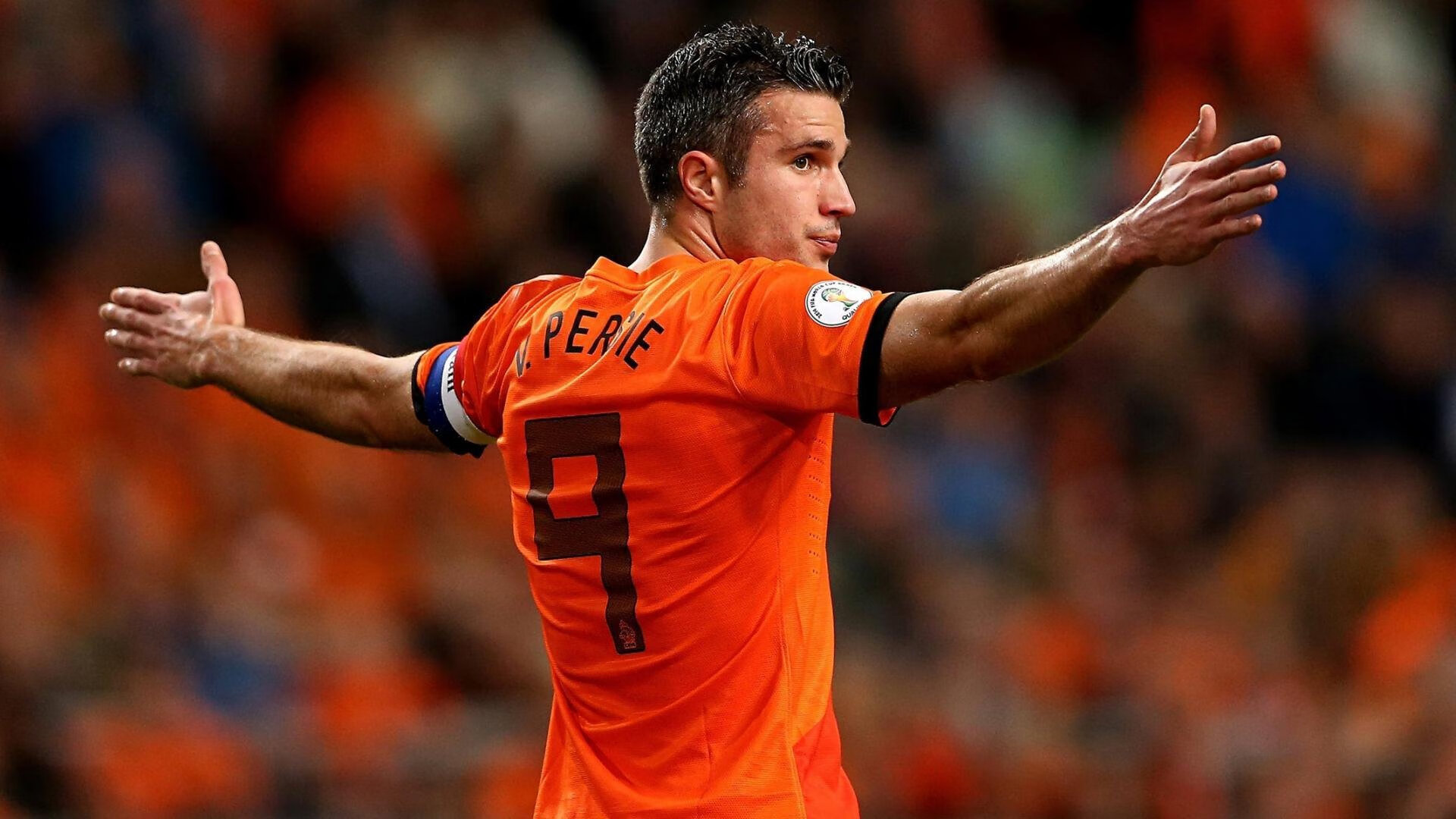 赛道与绿茵的共振,当F1街道赛遇上塞内加尔的冰岛奇迹