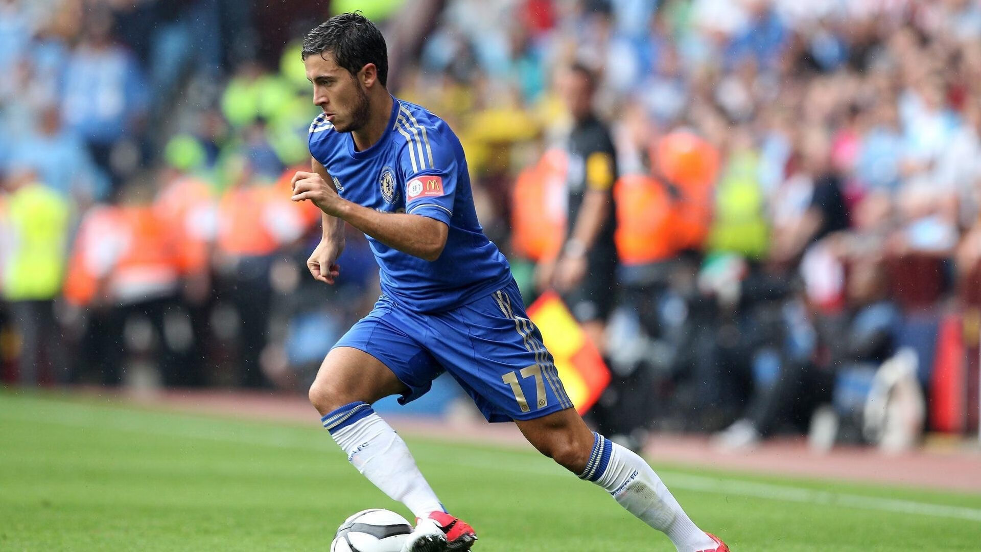 阿尔瓦雷斯贡献制胜表现，波兰全面压制中国，一场技术与体系的完胜